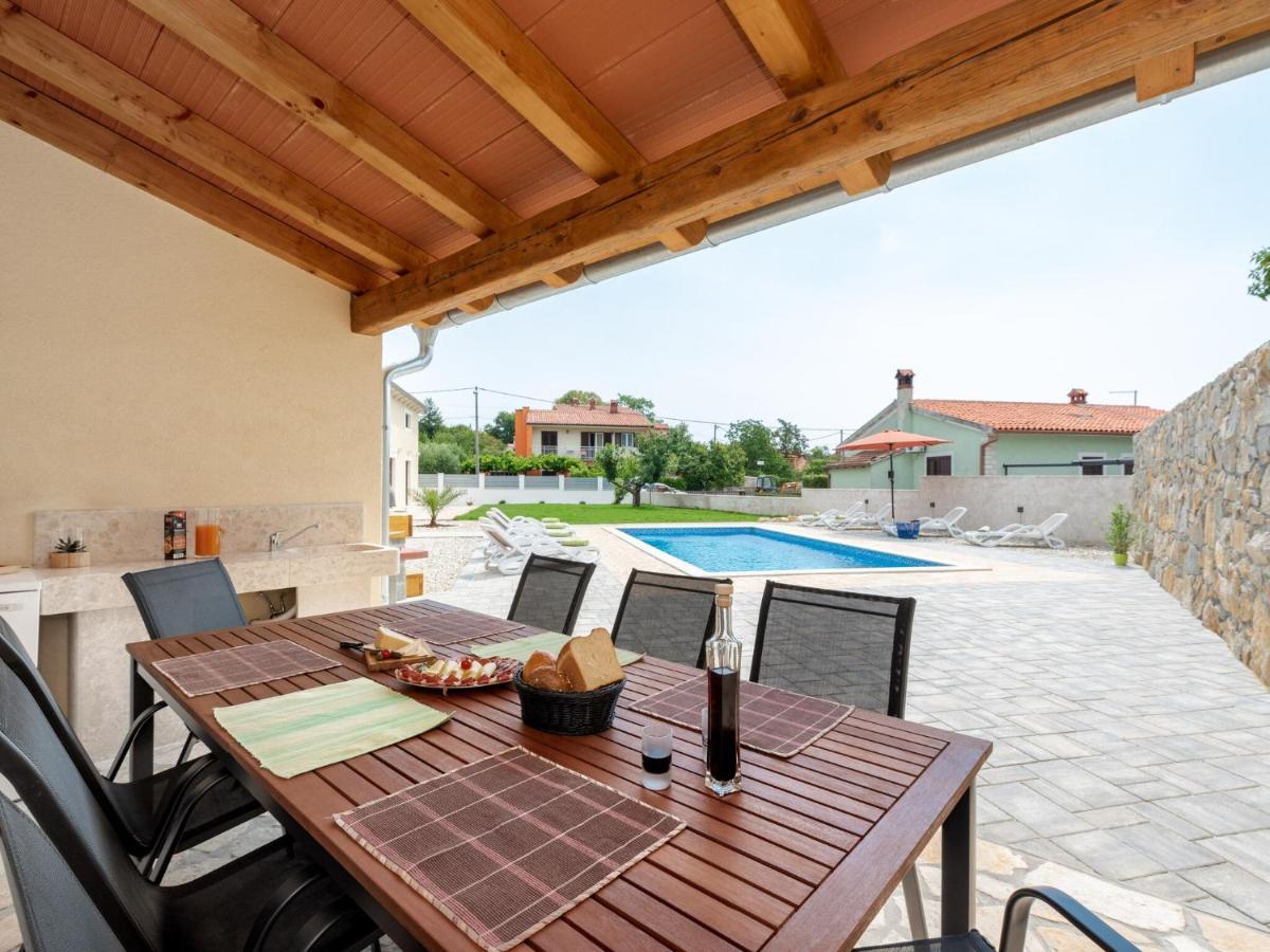 Tranquil Holiday Home In Labin With Private Swimming Pool Exteriér fotografie