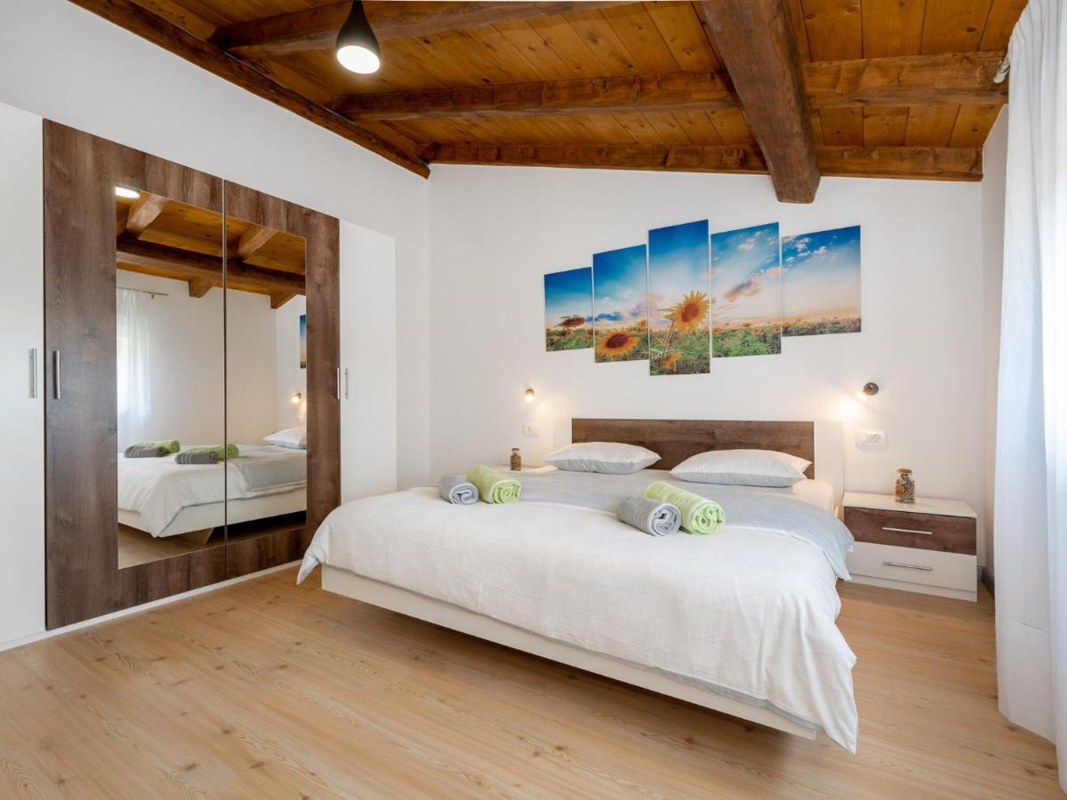 Tranquil Holiday Home In Labin With Private Swimming Pool Exteriér fotografie